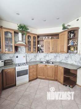 Дом 230м², 2-этажный, участок 5 сот.