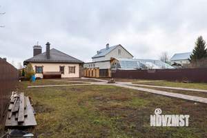 Дом 239м², 2-этажный, участок 14 сот.