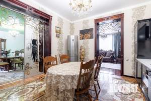 Дом 275м², 2-этажный, участок 12 сот.