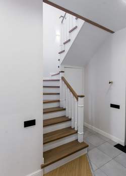 Дом 120м², 2-этажный, участок 4 сот.