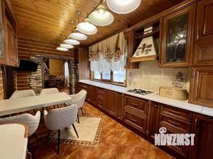 Дом 205м², 2-этажный, участок 10 сот.