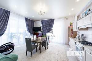 Таунхаус 329м², 2-этажный, участок 7 сот.