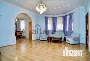 Коттедж 337м², 2-этажный, участок 6 сот.