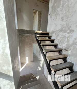 Коттедж 185м², 2-этажный, участок 5 сот.