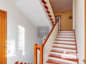 Дом 800м², 2-этажный, участок 18 сот.