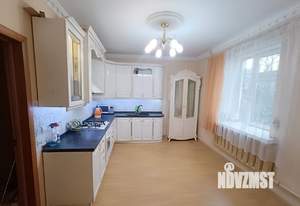 Коттедж 200м², 2-этажный, участок 6 сот.