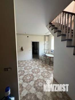 Дом 243м², 2-этажный, участок 6 сот.