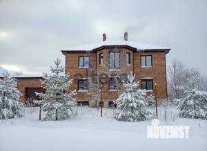 Дом 498м², 3-этажный, участок 12 сот.