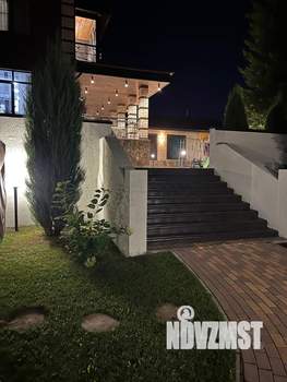 Коттедж 520м², 3-этажный, участок 16 сот.