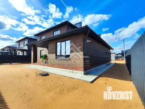 Дом 212м², 2-этажный, участок 6 сот.