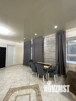 Коттедж 200м², 2-этажный, на длительный срок, 