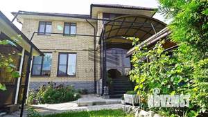 Дом 290м², 3-этажный, на длительный срок, 