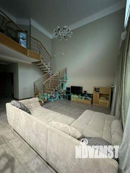 Дом 268м&sup2;, 2-этажный, на длительный срок, 