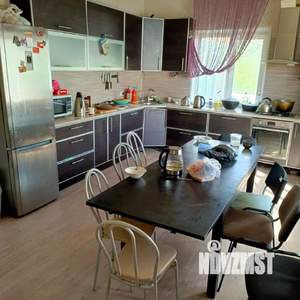 Коттедж 230м², 2-этажный, на длительный срок, 