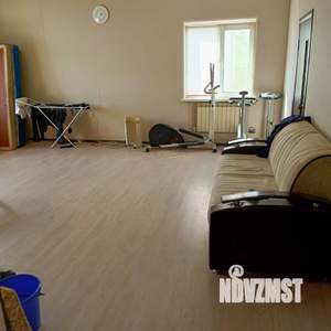 Коттедж 230м², 2-этажный, на длительный срок, 
