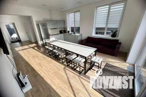 Дом 168м&sup2;, 2-этажный, посуточно, 