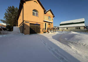 Дом 290м&sup2;, 2-этажный, на длительный срок, 