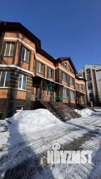 Таунхаус 180м², 3-этажный, на длительный срок, 
