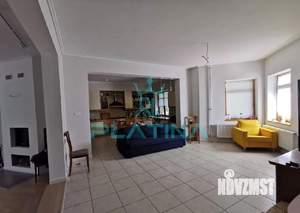 Коттедж 300м², 2-этажный, на длительный срок, 