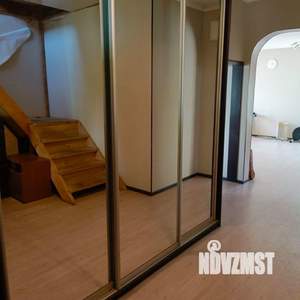 Коттедж 230м², 2-этажный, на длительный срок, 