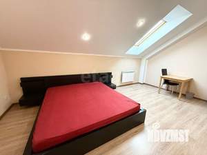 Таунхаус 180м², 3-этажный, на длительный срок, 