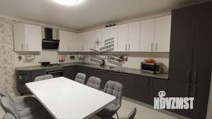 Коттедж 180м², 3-этажный, на длительный срок, 