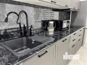 Дом 225м&sup2;, 2-этажный, на длительный срок, 