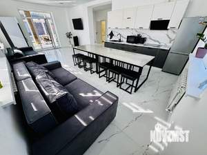 Дом 235м&sup2;, 2-этажный, посуточно, 