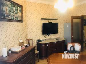 Таунхаус 300м&sup2;, 2-этажный, на длительный срок, 