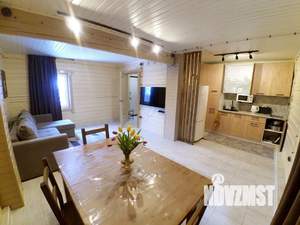 Дом 65м&sup2;, 2-этажный, посуточно, 