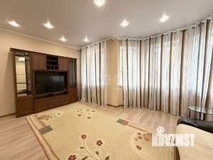 Таунхаус 180м², 3-этажный, на длительный срок, 