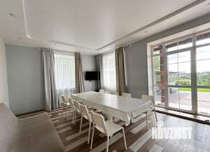 Дом 220м&sup2;, 2-этажный, посуточно, 