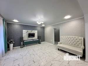 Дом 400м&sup2;, 2-этажный, посуточно, 