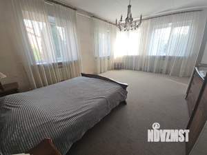 Дом 480м&sup2;, 3-этажный, посуточно, 