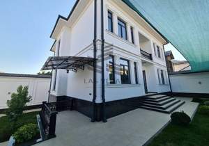 Дом 365м², 2-этажный, на длительный срок, 
