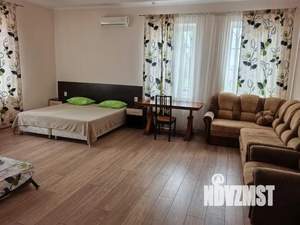 Дом 600м&sup2;, 3-этажный, посуточно, 