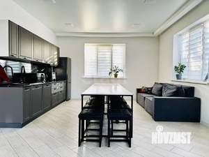 Дом 1522м², 2-этажный, на длительный срок, 