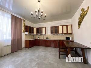 Дом 400м², 2-этажный, посуточно, 