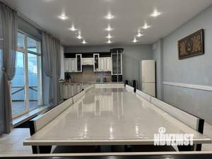 Дом 215м&sup2;, 2-этажный, посуточно, 