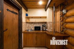 Дом 350м&sup2;, 2-этажный, посуточно, 