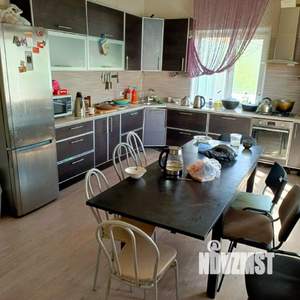 Коттедж 230м², 2-этажный, на длительный срок, 
