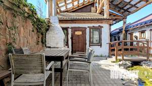 Дом 220м&sup2;, 2-этажный, посуточно, 