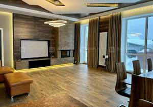 Дом 250м&sup2;, 3-этажный, на длительный срок, 