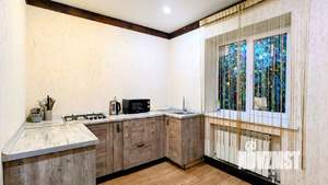 Дом 300м&sup2;, 2-этажный, посуточно, 