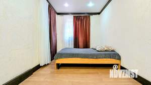 Дом 300м&sup2;, 2-этажный, посуточно, 