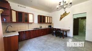 Дом 460м², 2-этажный, посуточно, 