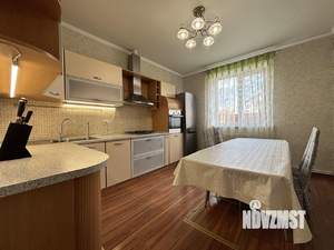 Коттедж 180м², 2-этажный, на длительный срок, 