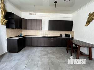 Дом 315м², 2-этажный, посуточно, 