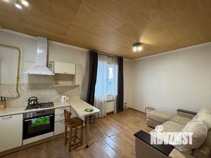 Таунхаус 150м², 2-этажный, на длительный срок, 