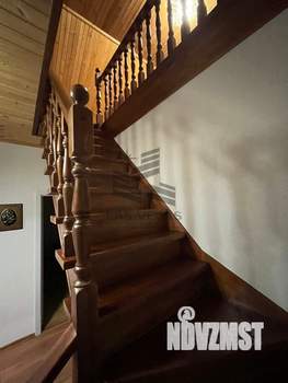 Коттедж 180м², 2-этажный, на длительный срок, 